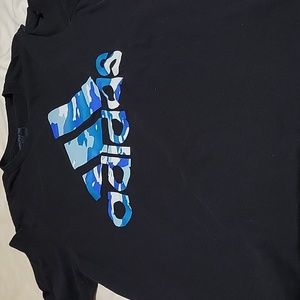 Adidas t-shirts